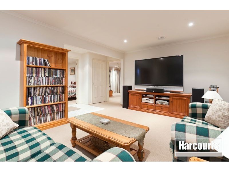 1 Souhail Court, Berwick VIC 3806