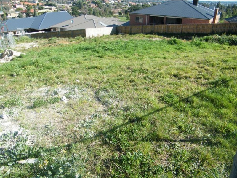 5 Eaglehawk Drive, Berwick VIC 3806