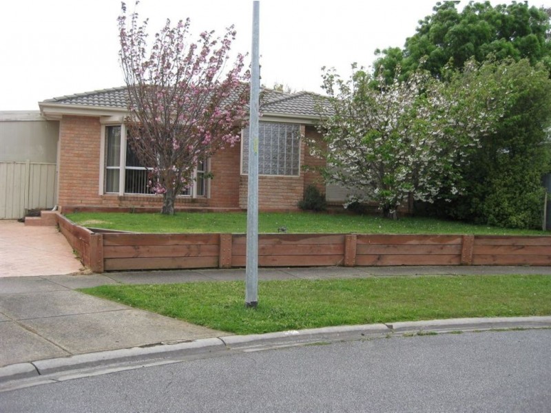 12 Rossetti Court, Pakenham VIC 3810