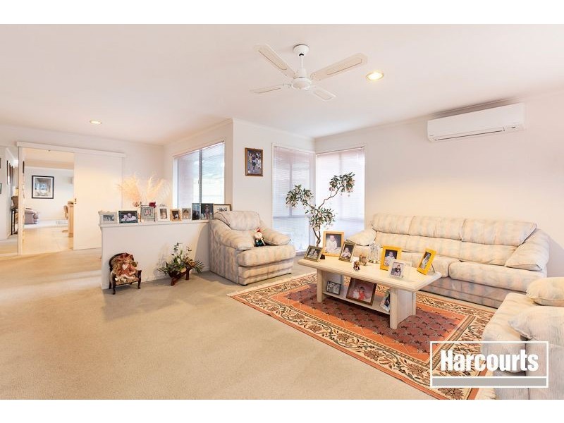 82 Strathaird Drive, Narre Warren South VIC 3805