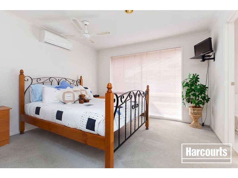 82 Strathaird Drive, Narre Warren South VIC 3805