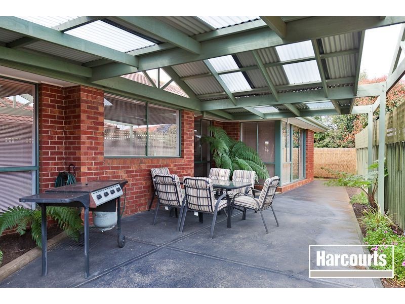 82 Strathaird Drive, Narre Warren South VIC 3805