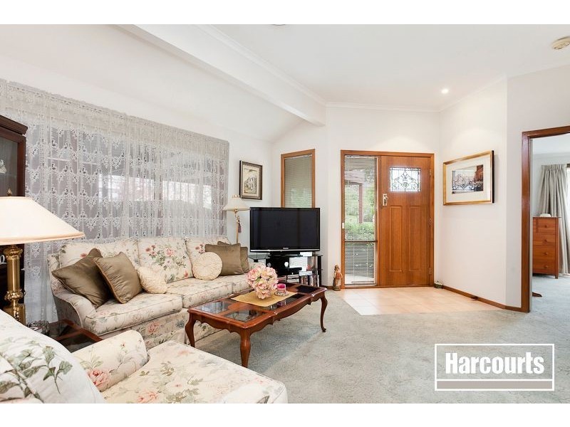 22 Adelaide Close, Berwick VIC 3806