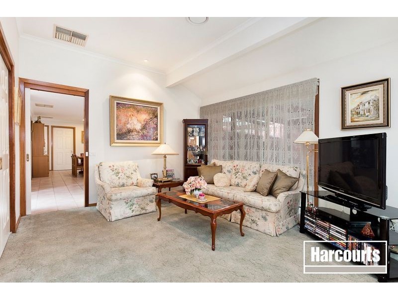 22 Adelaide Close, Berwick VIC 3806