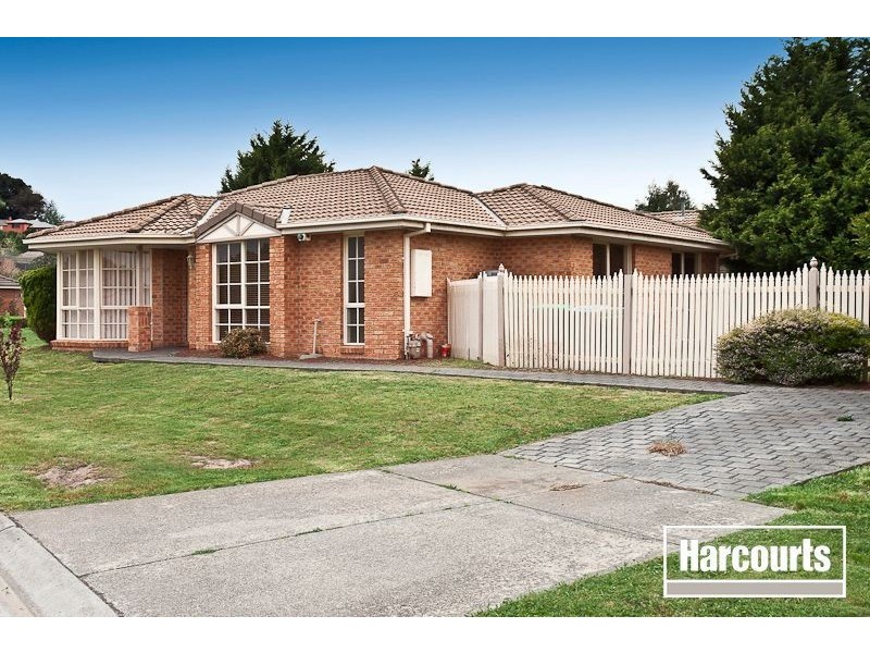 9 Farrer Place, Berwick VIC 3806
