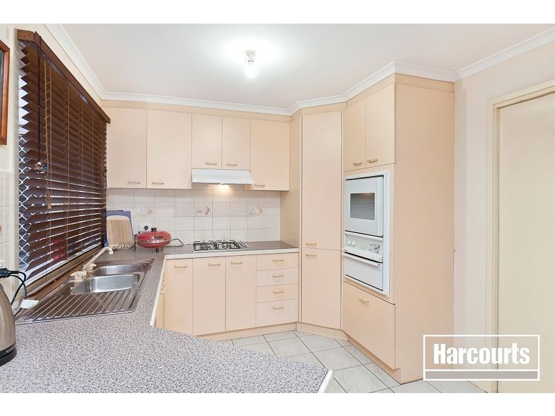 9 Farrer Place, Berwick VIC 3806
