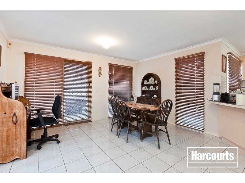 9 Farrer Place, Berwick VIC 3806