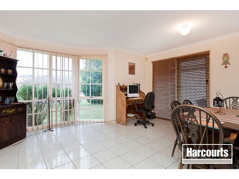 9 Farrer Place, Berwick VIC 3806