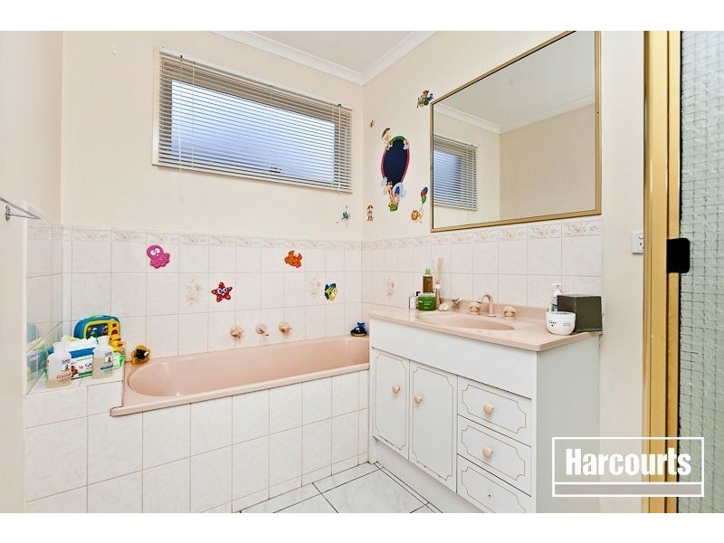 9 Farrer Place, Berwick VIC 3806