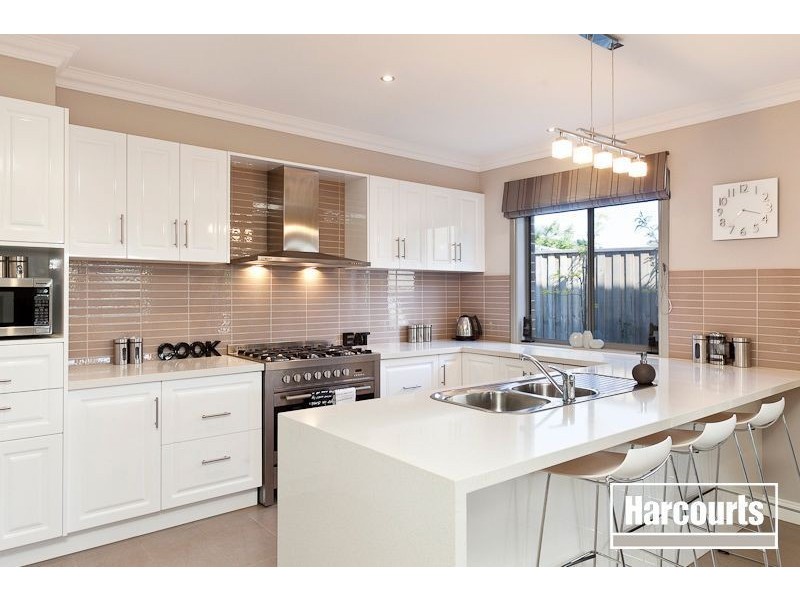 7 Barak Ave, Berwick VIC 3806