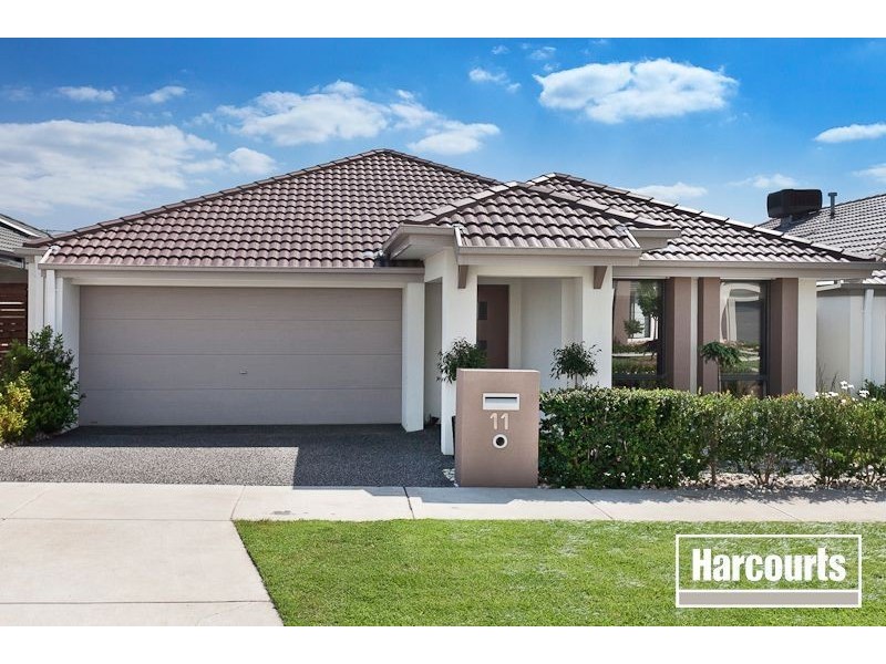 11 Whitehaven Street, Berwick VIC 3806