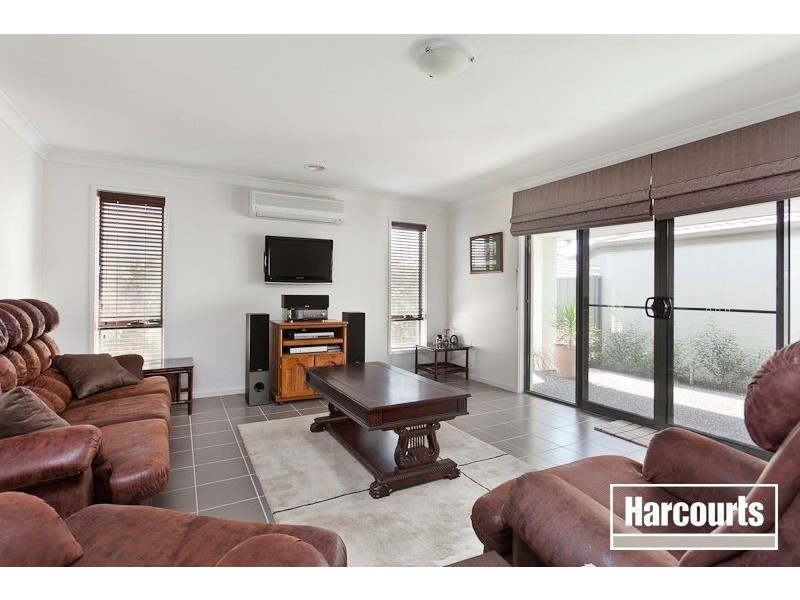 11 Whitehaven Street, Berwick VIC 3806