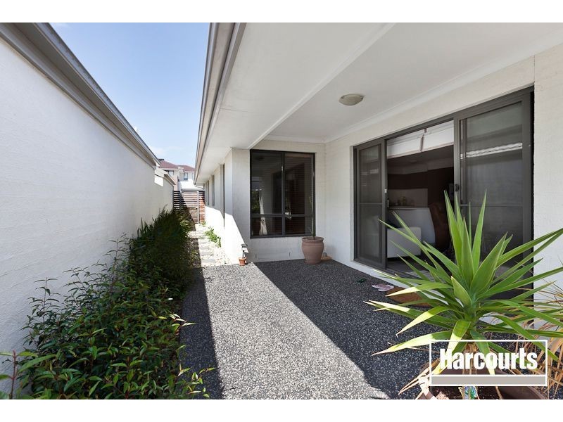11 Whitehaven Street, Berwick VIC 3806
