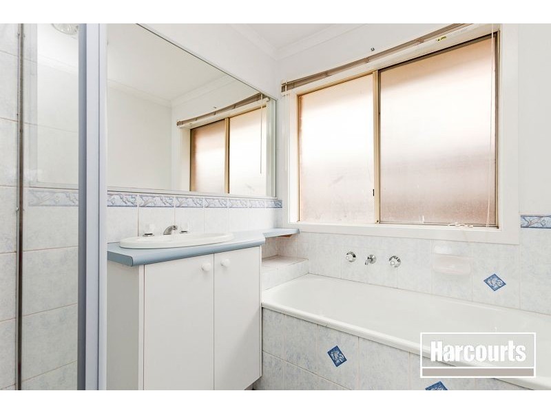 12 Pauline Court, Hallam VIC 3803