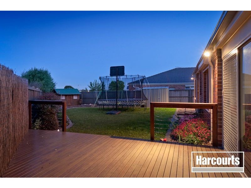 1 Talinga Court, Berwick VIC 3806