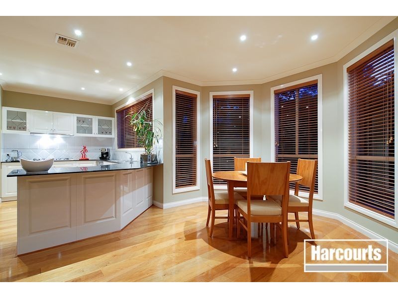 9 Toptani Drive, Narre Warren South VIC 3805