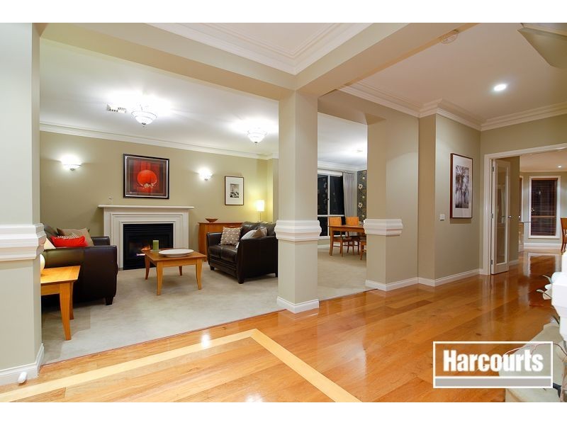 9 Toptani Drive, Narre Warren South VIC 3805