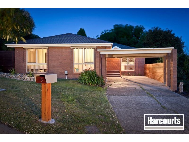 5 Goldsmith Close, Endeavour Hills VIC 3802