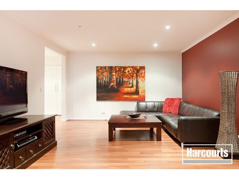 5 Goldsmith Close, Endeavour Hills VIC 3802