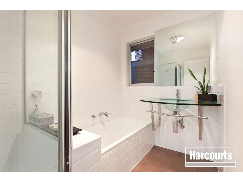 5 Goldsmith Close, Endeavour Hills VIC 3802