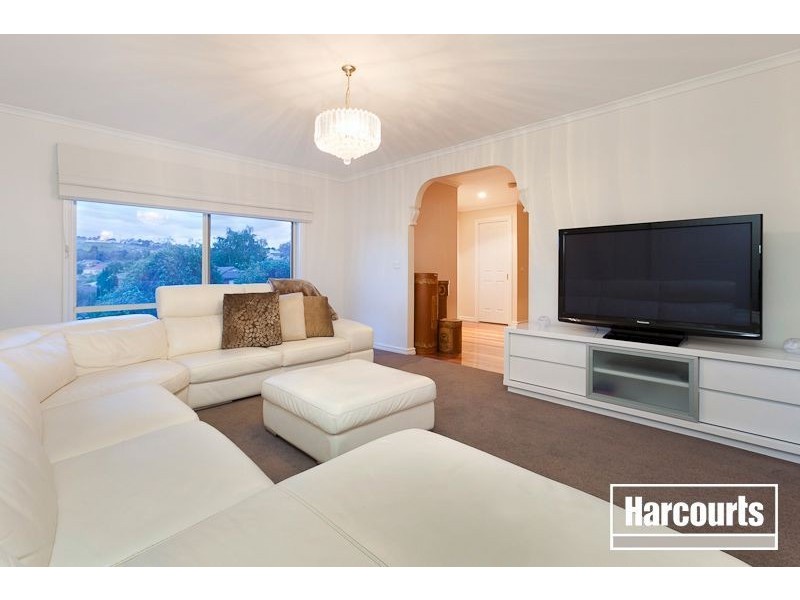 21 Telford Drive, Berwick VIC 3806