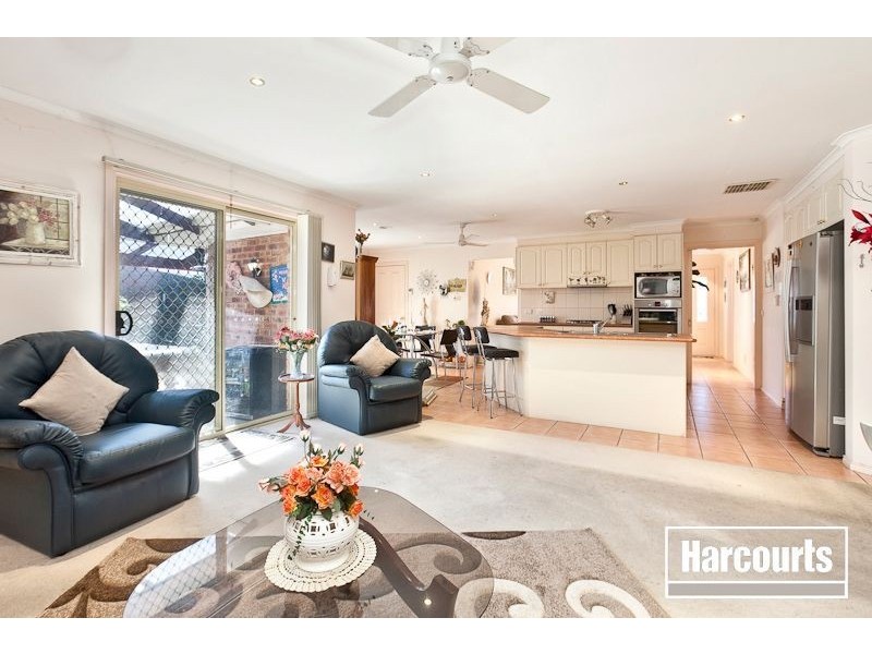 17 Hagen Drive, Berwick VIC 3806