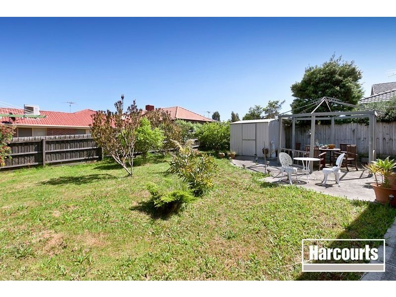 17 Hagen Drive, Berwick VIC 3806