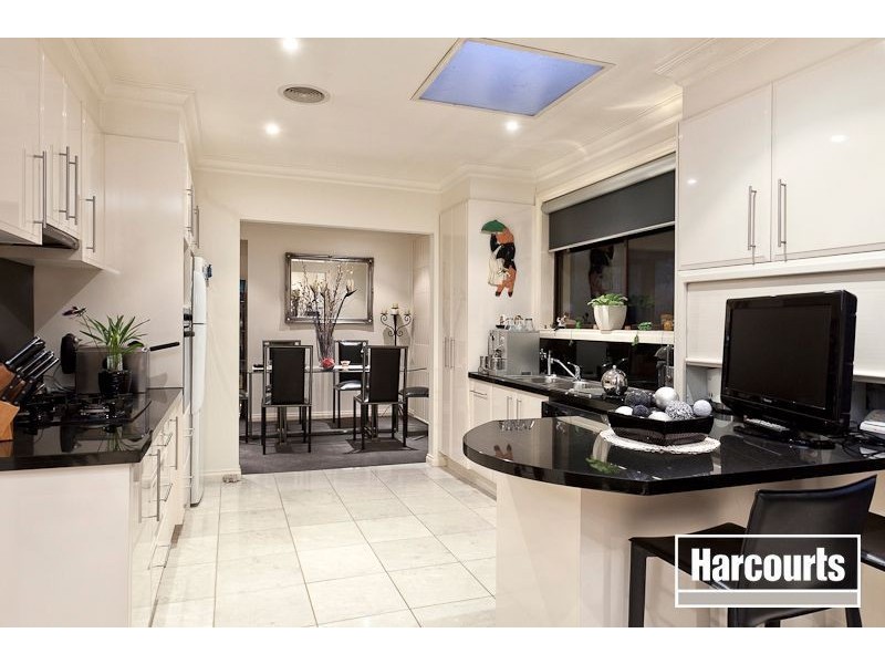 5 Patricia Court, Berwick VIC 3806