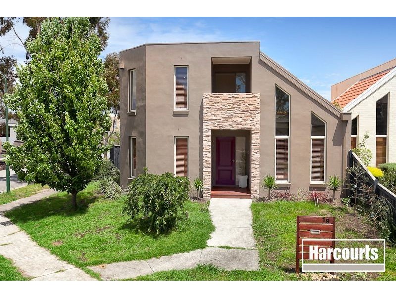 19 Jamieson Way, Berwick VIC 3806