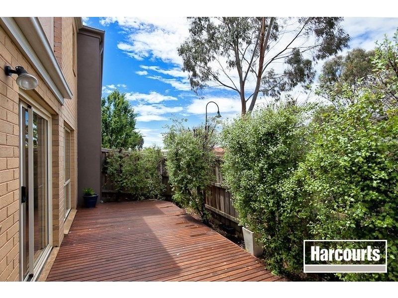 19 Jamieson Way, Berwick VIC 3806