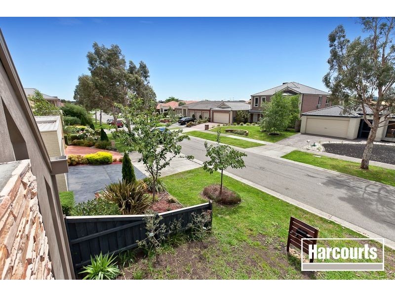 19 Jamieson Way, Berwick VIC 3806