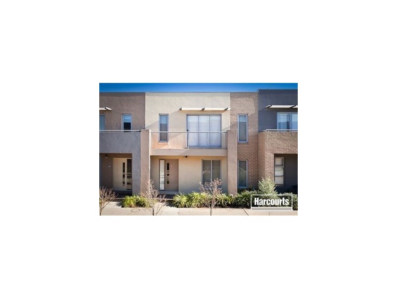 9 Egret Way, Pakenham VIC 3810