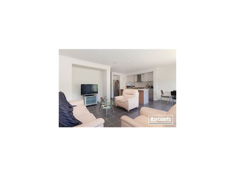 9 Egret Way, Pakenham VIC 3810