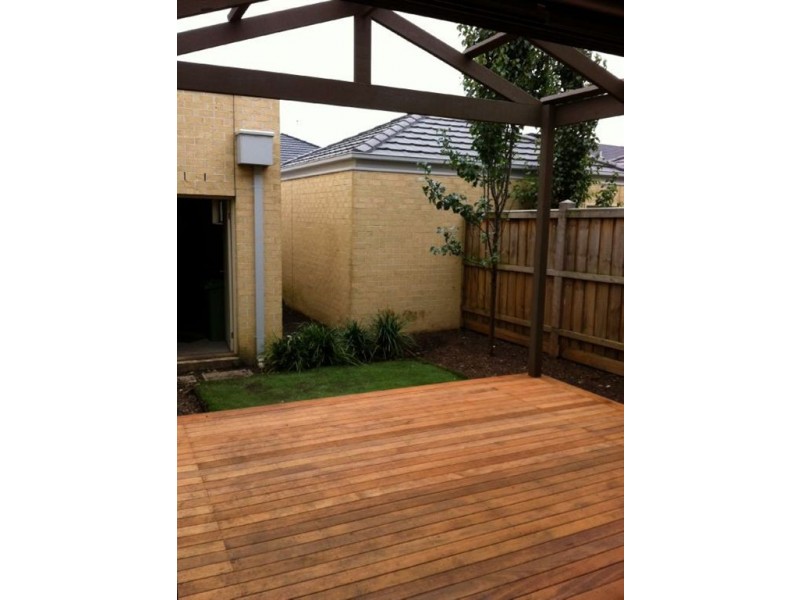 9 Egret Way, Pakenham VIC 3810