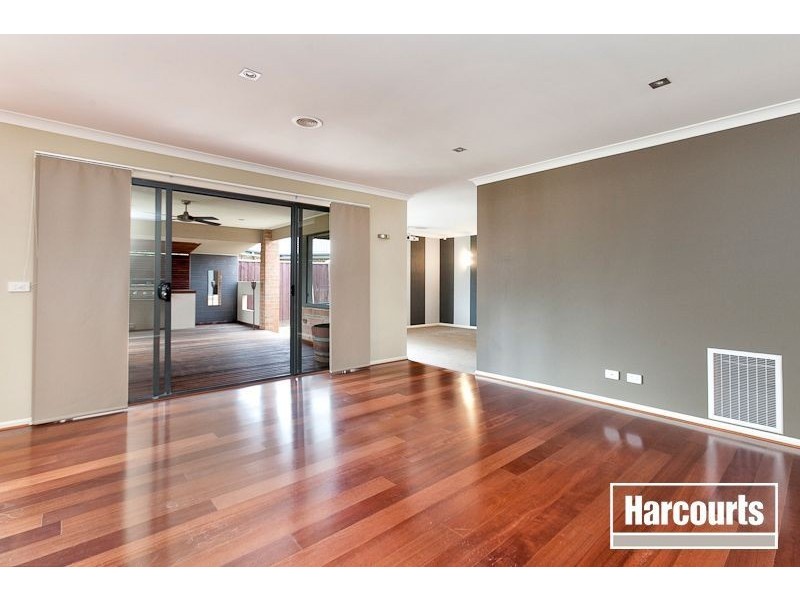 6 Calliandra Court, Berwick VIC 3806