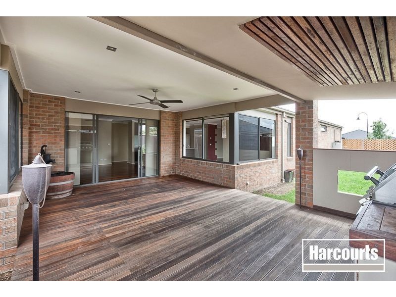 6 Calliandra Court, Berwick VIC 3806