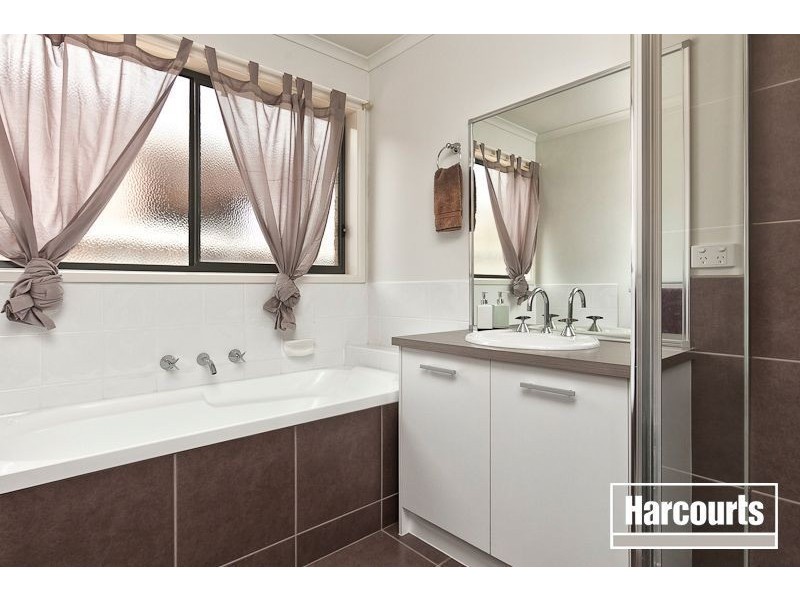 112 Marisa Crescent, Berwick VIC 3806