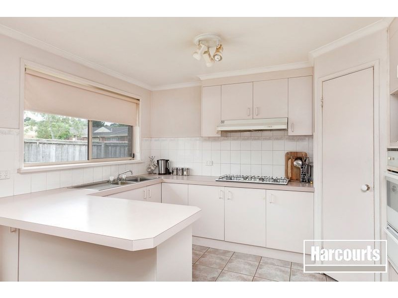 12 Tambo Way, Berwick VIC 3806