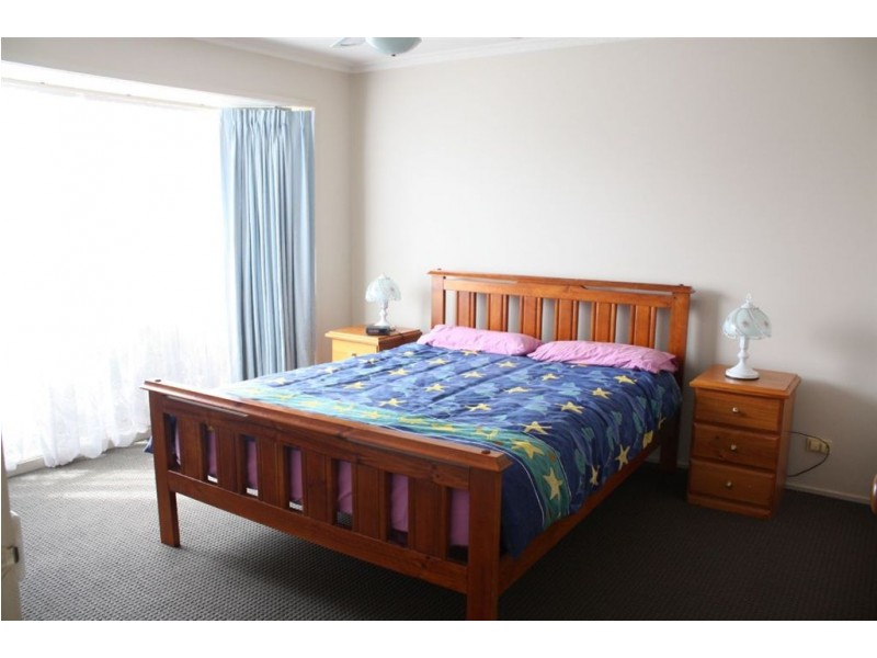 1 Ferncroft Court, Berwick VIC 3806