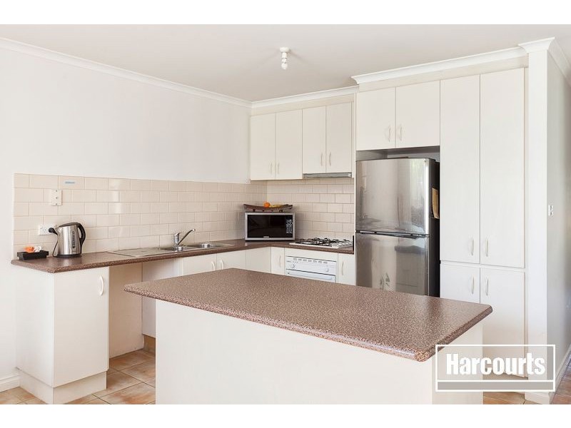 5 Normanton Place, Berwick VIC 3806