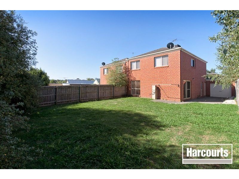 5 Normanton Place, Berwick VIC 3806