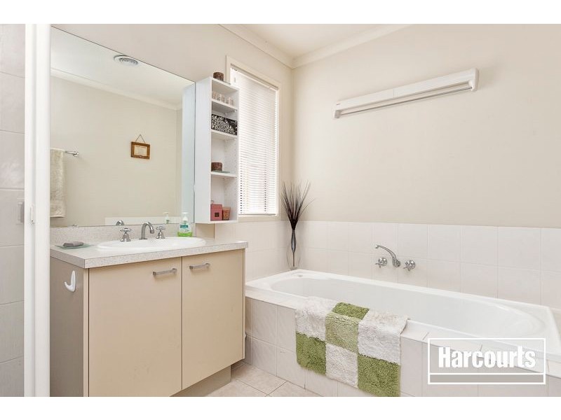 4 Ashcroft Close, Hallam VIC 3803