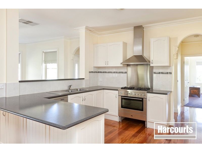 1 Temora Rise, Berwick VIC 3806