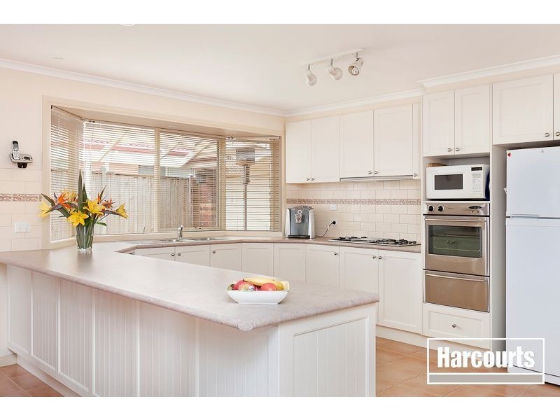 18 Jamieson Way, Berwick VIC 3806