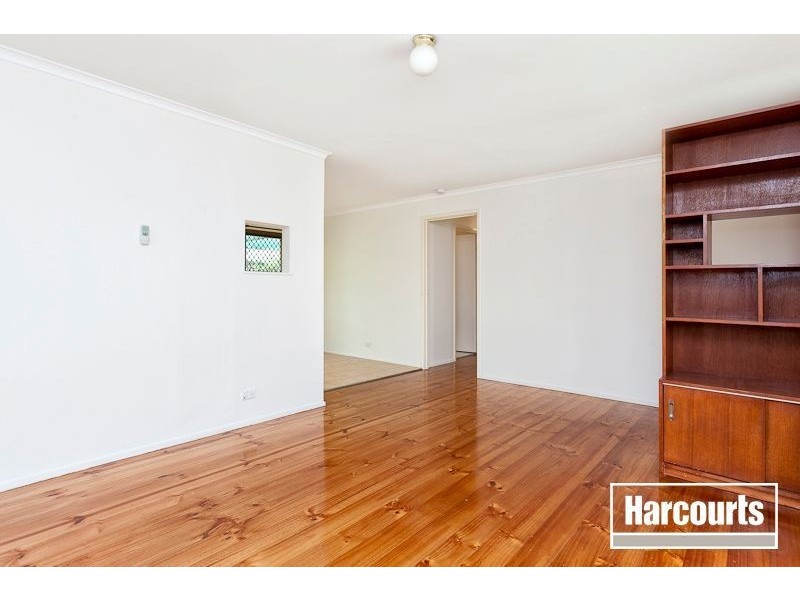 17 Collins Crescent, Berwick VIC 3806