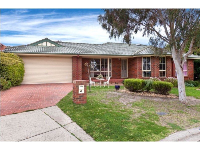 5 Garden Court, Berwick VIC 3806