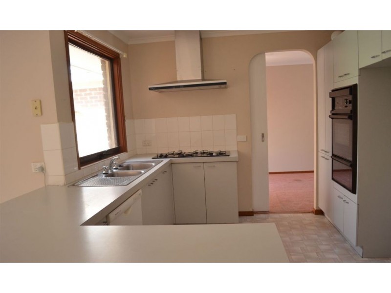 9 Harwood Court, Berwick VIC 3806