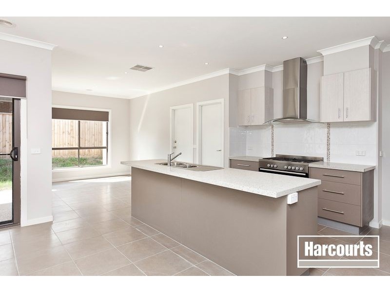 17 Still Water Way, Officer VIC 3809