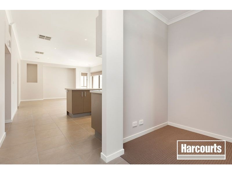 17 Still Water Way, Officer VIC 3809