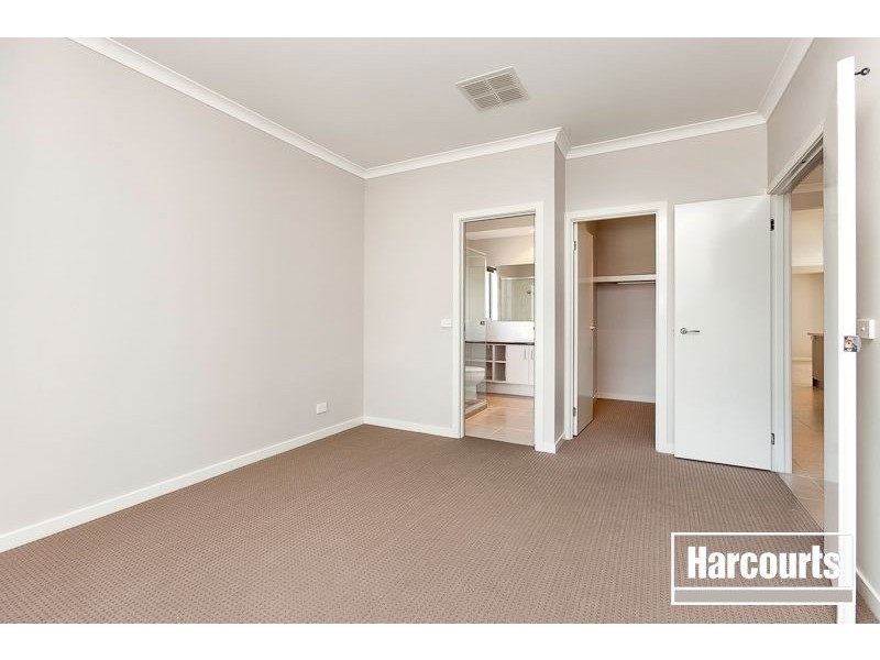 17 Still Water Way, Officer VIC 3809